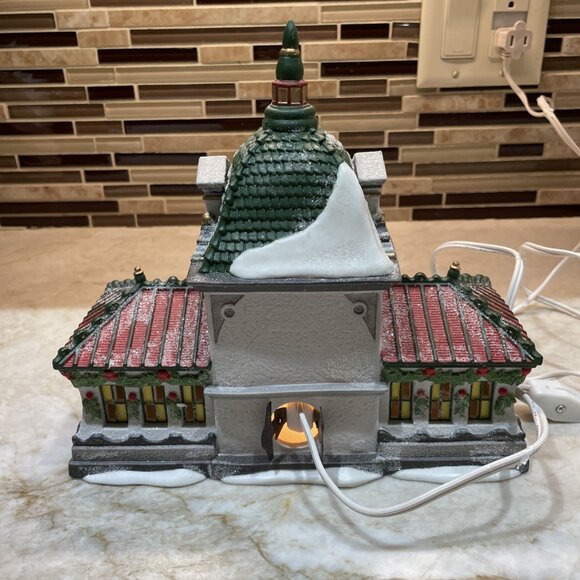 Dept. 56 North Pole Series Hall of Records 56392 Retired Christmas Village 1996 - Picture 9 of 14